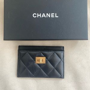 Chanel Reissue Card Holder in Black